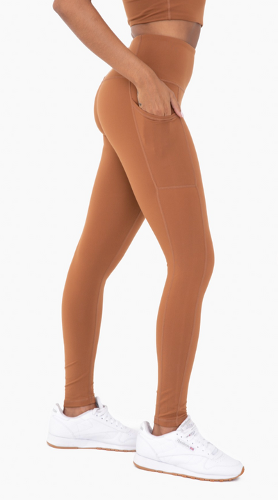 Sweetheart Highwaist Leggings in Carmel