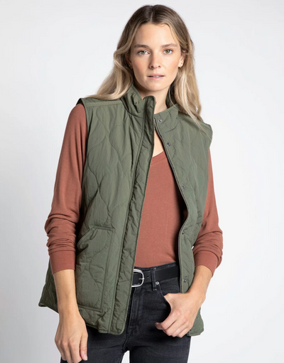 Archer Vest in Olive