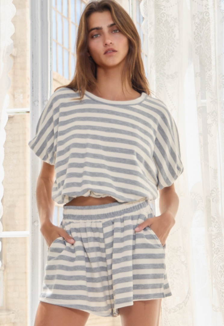 Bubble Hem and Sleeve Striped Crop Top